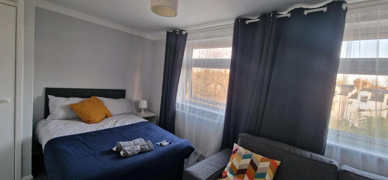 Cade Castle - Tulse Hill Apartment London Ngoại thất bức ảnh